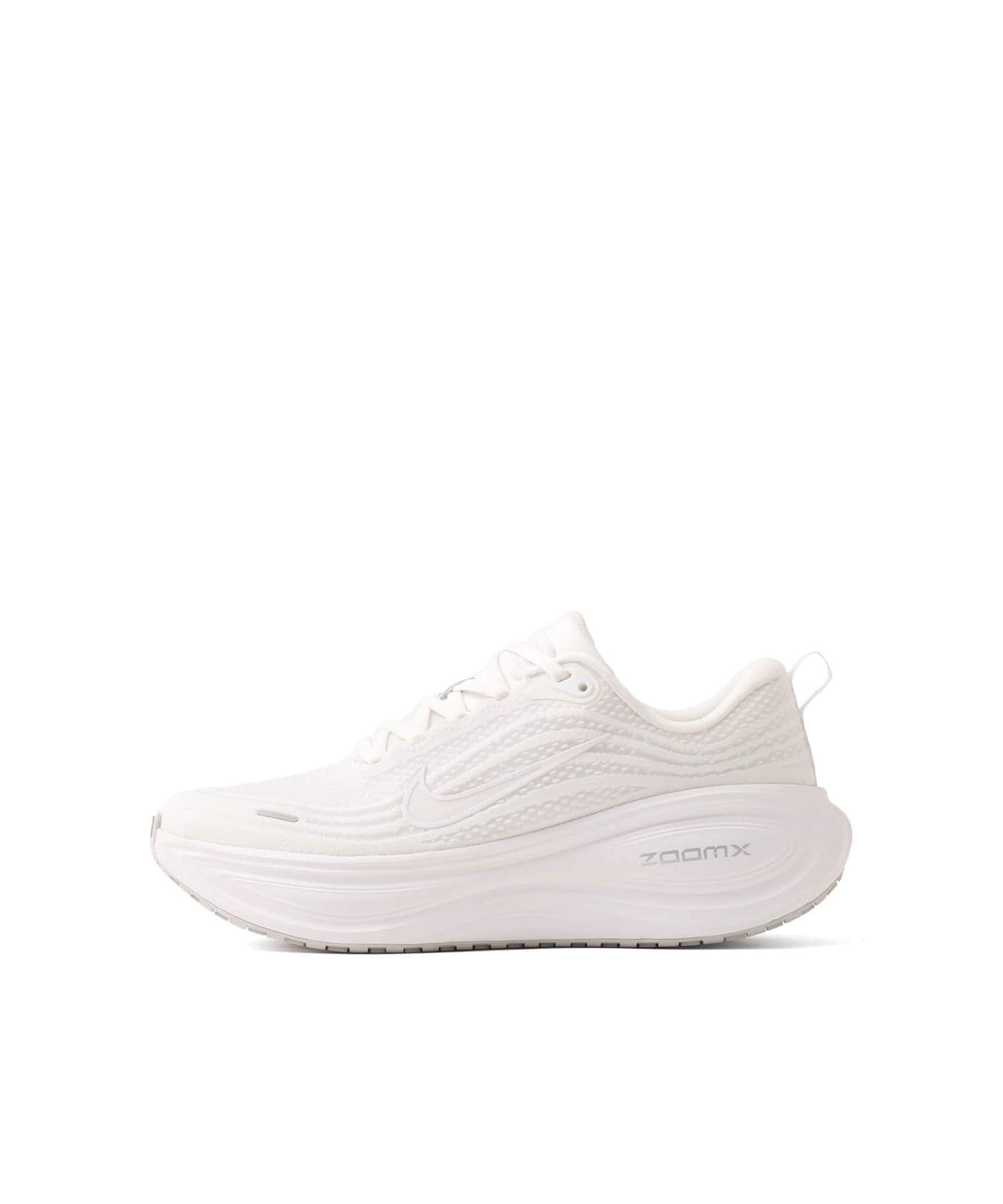 NIKE VOMERO PLUS WHITE/SUMMIT WHITE-PHOTON DUSTのメイン画像