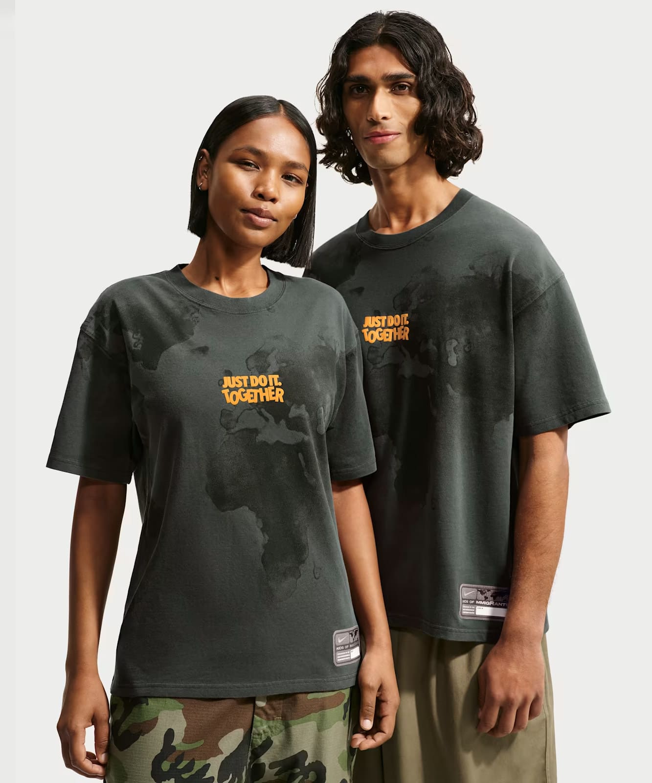NIKE M NRG KOI TEE ANTHRACITEのメイン画像