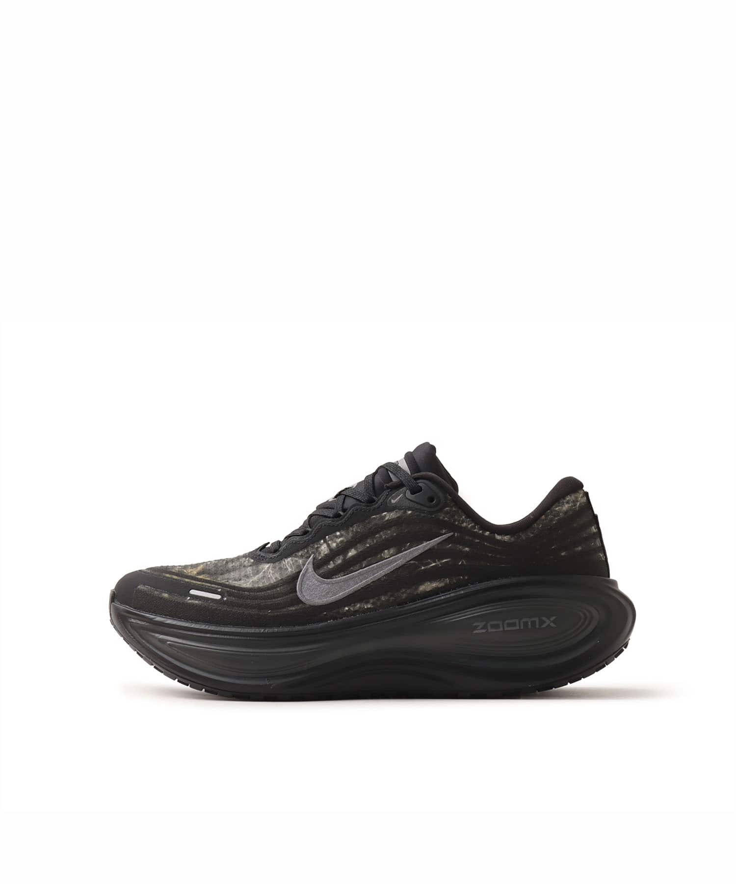 NIKE VOMERO PLUS CM BLACK/MTLC DARK GREY-DK SMOKE GREYのメイン画像