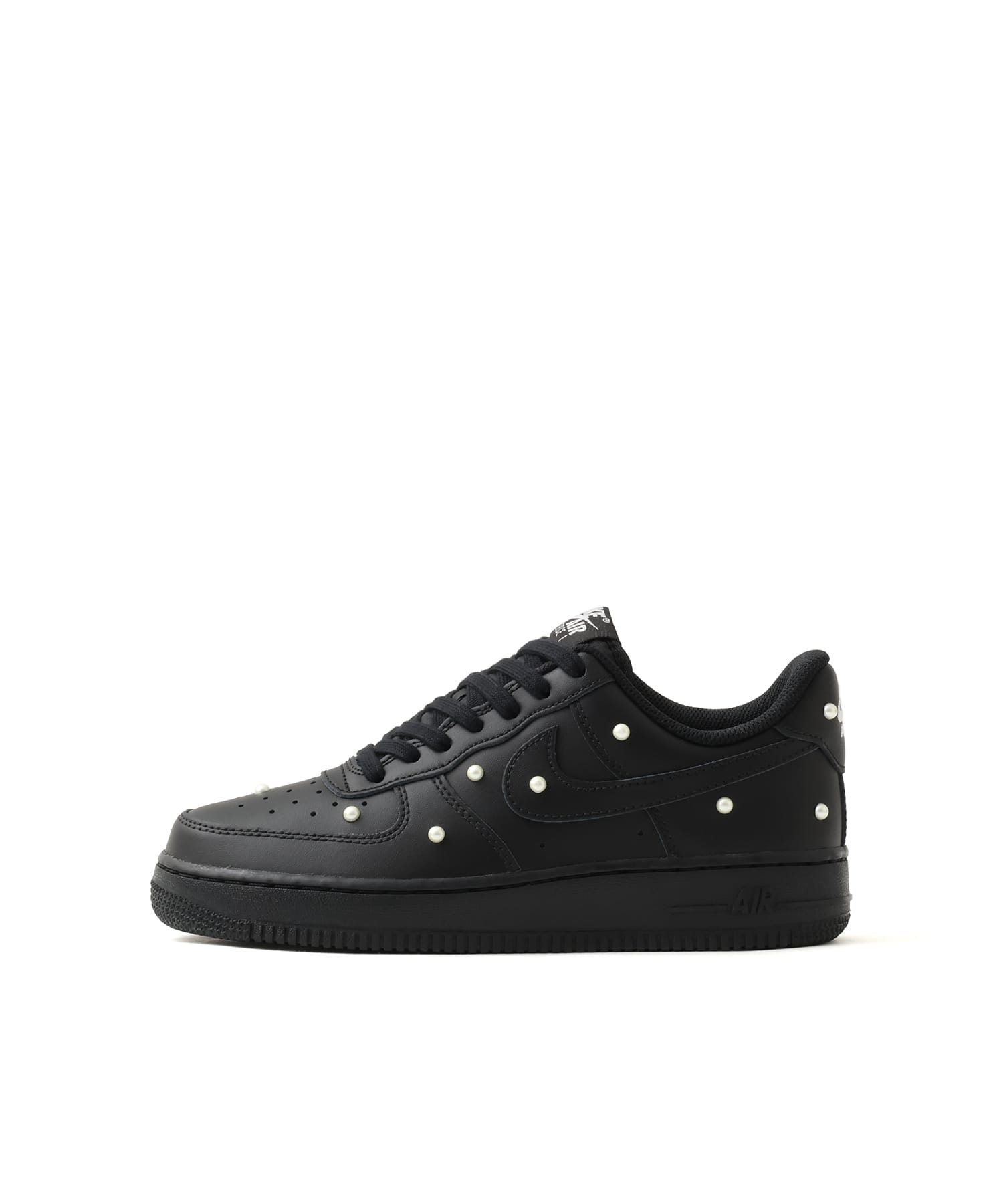 NIKE W AIR FORCE 1 '07 SE BLACK/BLACK-MTLC SUMMIT WHTのメイン画像