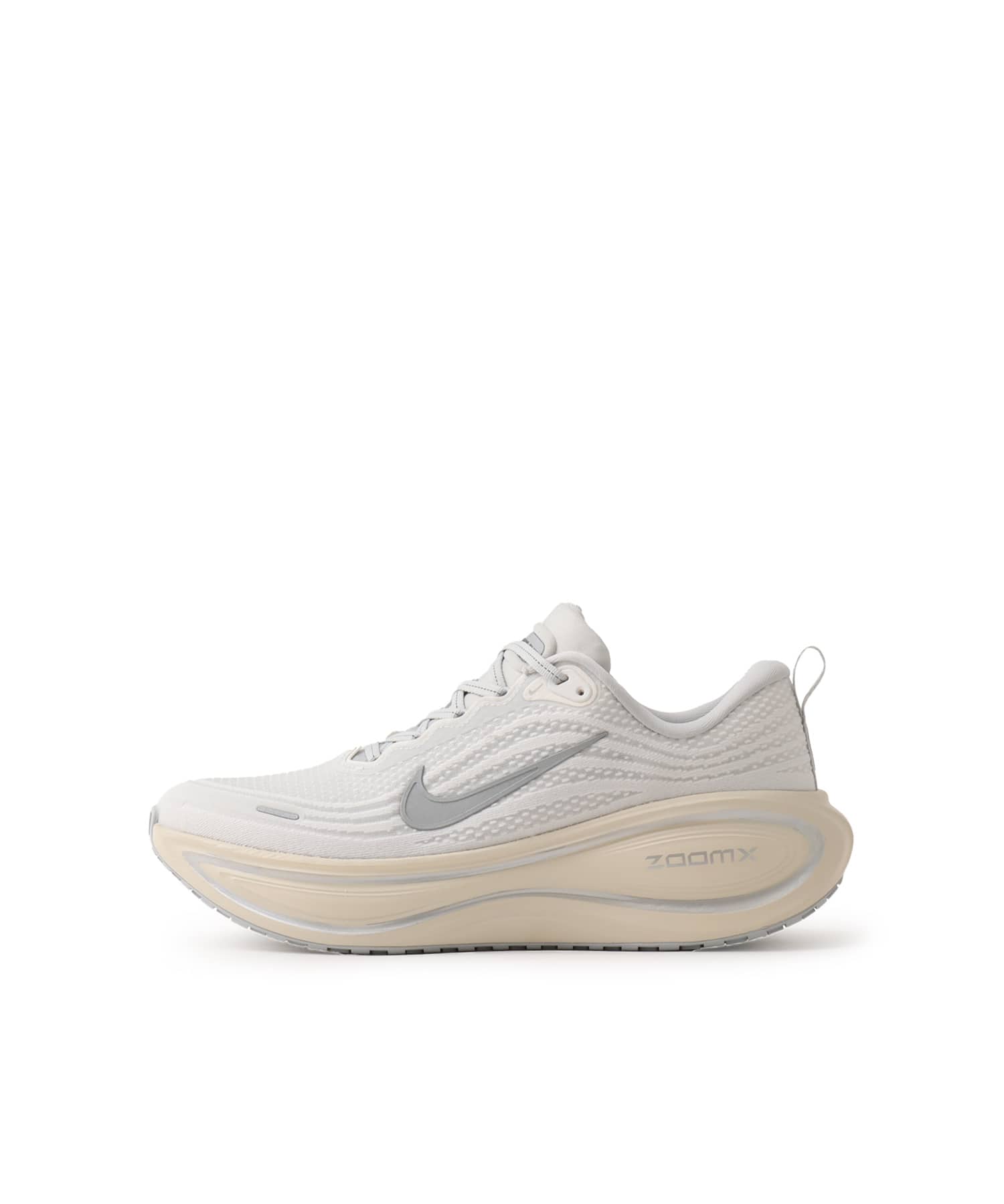 NIKE VOMERO PLUS PLATINUM TINT/REFLECT SILVER-GREY FOGのメイン画像