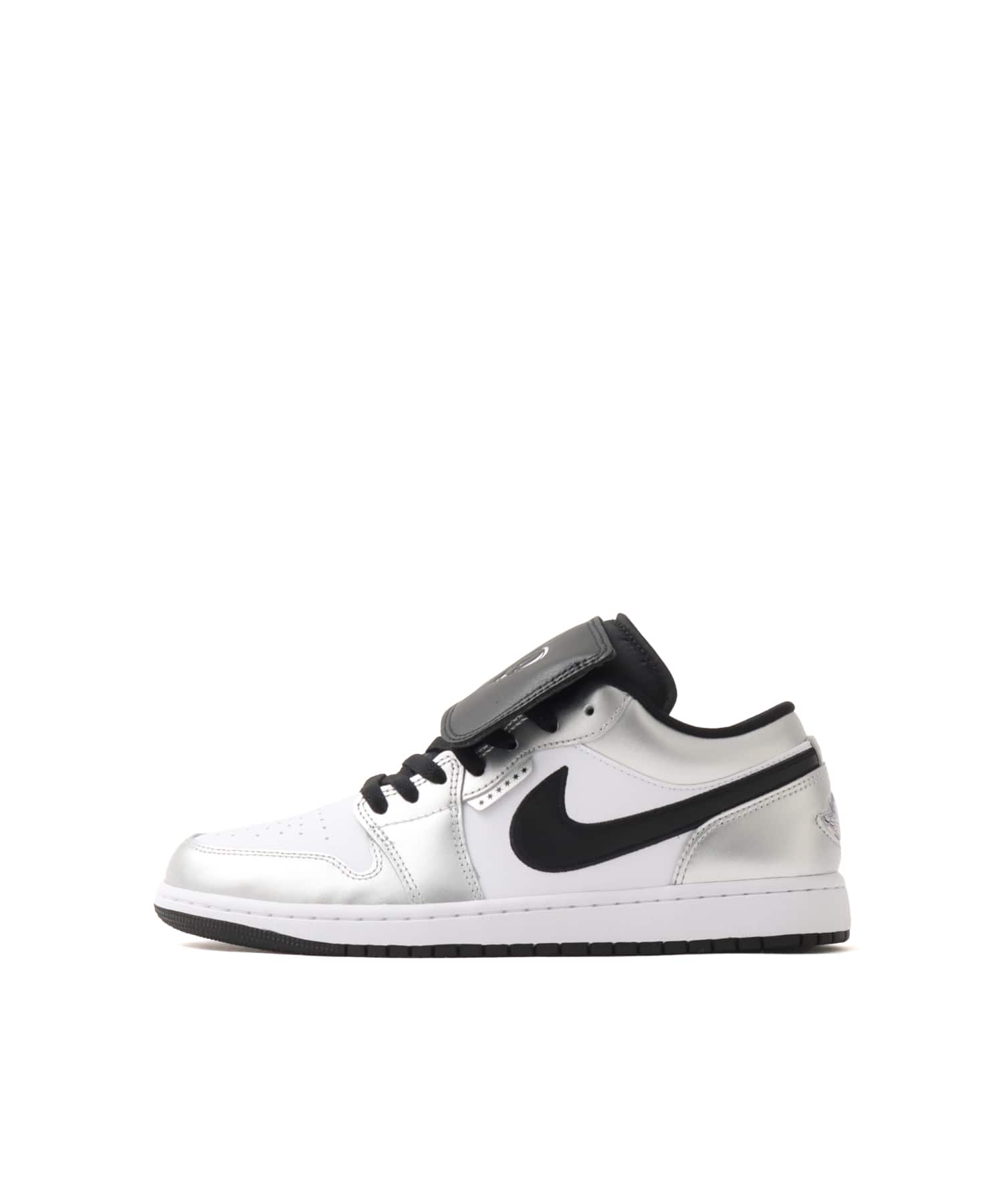 JORDAN BRAND AIR JORDAN 1 LOW SE WHITE/BLACK-WHITE-METALLIC SILVERのメイン画像