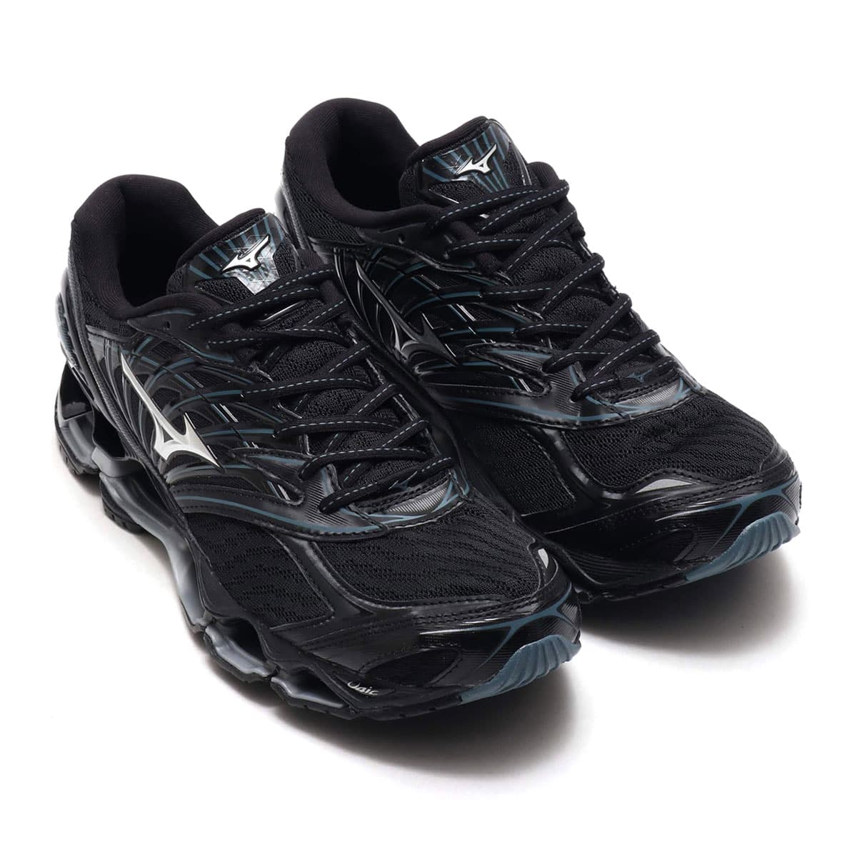 Mizuno tokyo store 8 silver