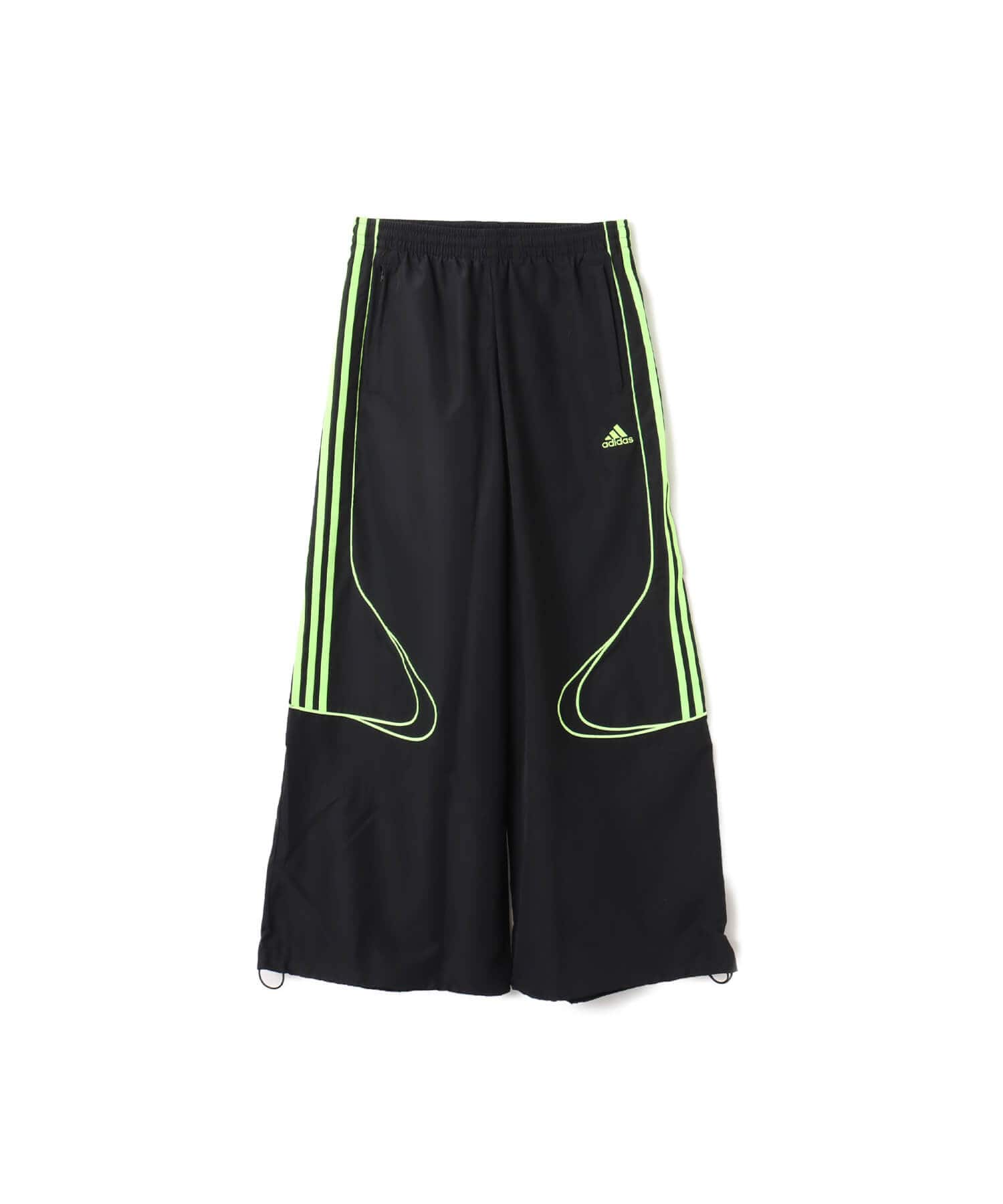 adidas TEAMGEIST ADICOLOR OVERSIZED WOVEN TRACK PANTS ブラック/シグナルグリーンのメイン画像