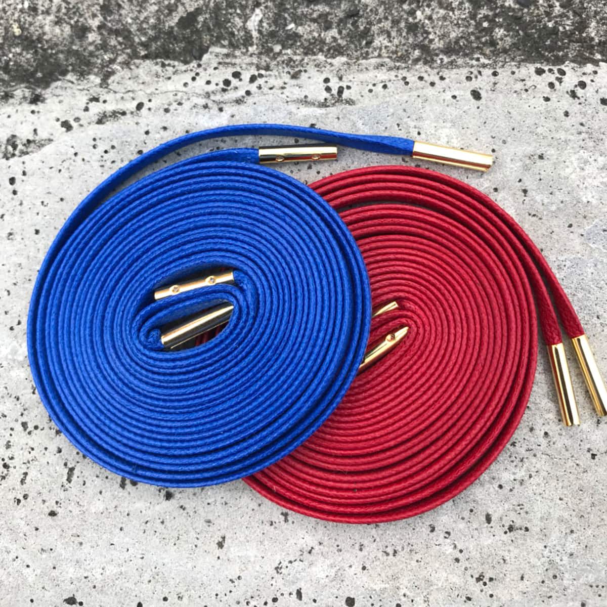 KIXSIX WAXED SHOELACE 2P  RED-BLUE/GOLDのメイン画像