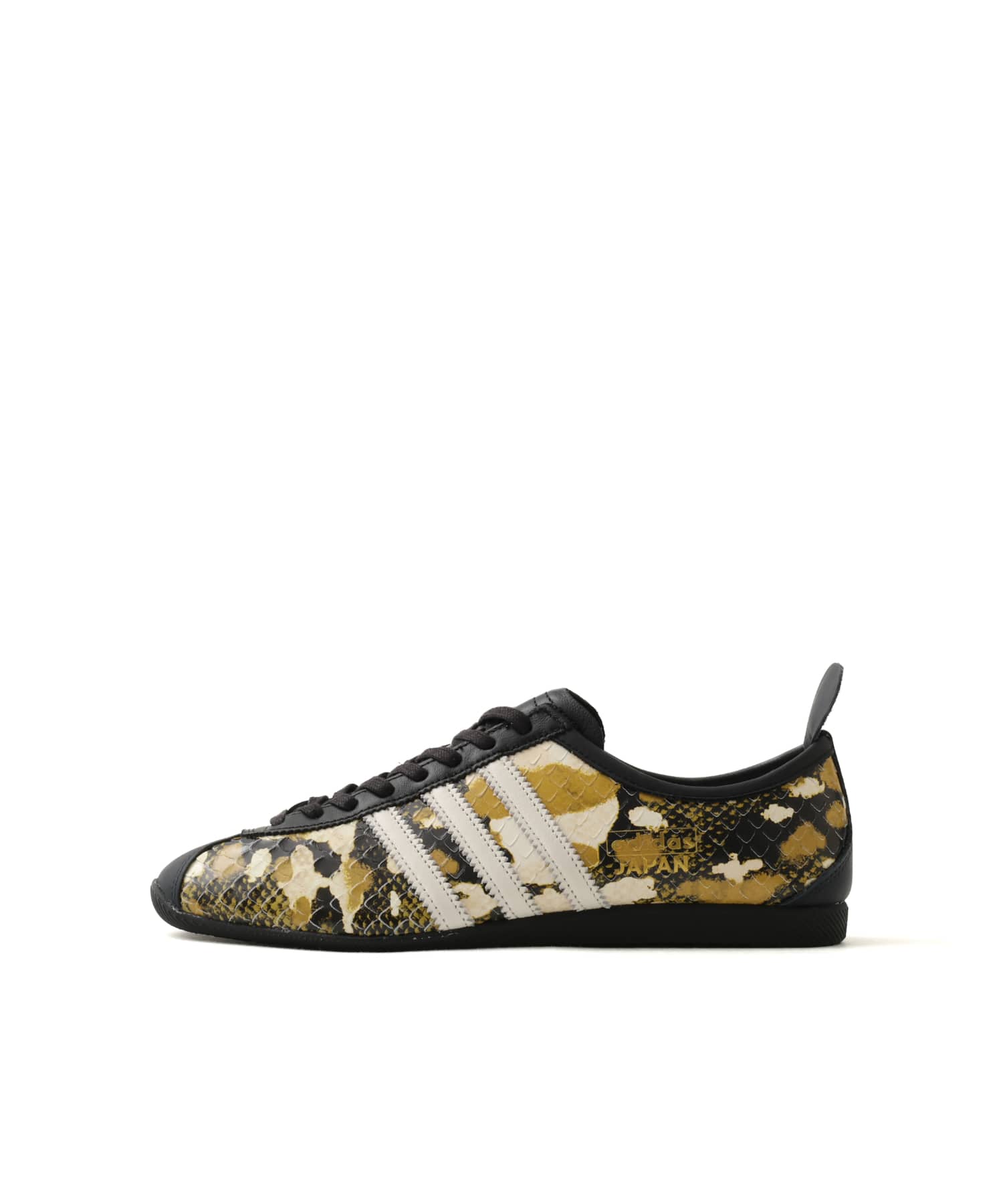 adidas JAPAN CBLACK/CWHITE/NTGREYのメイン画像