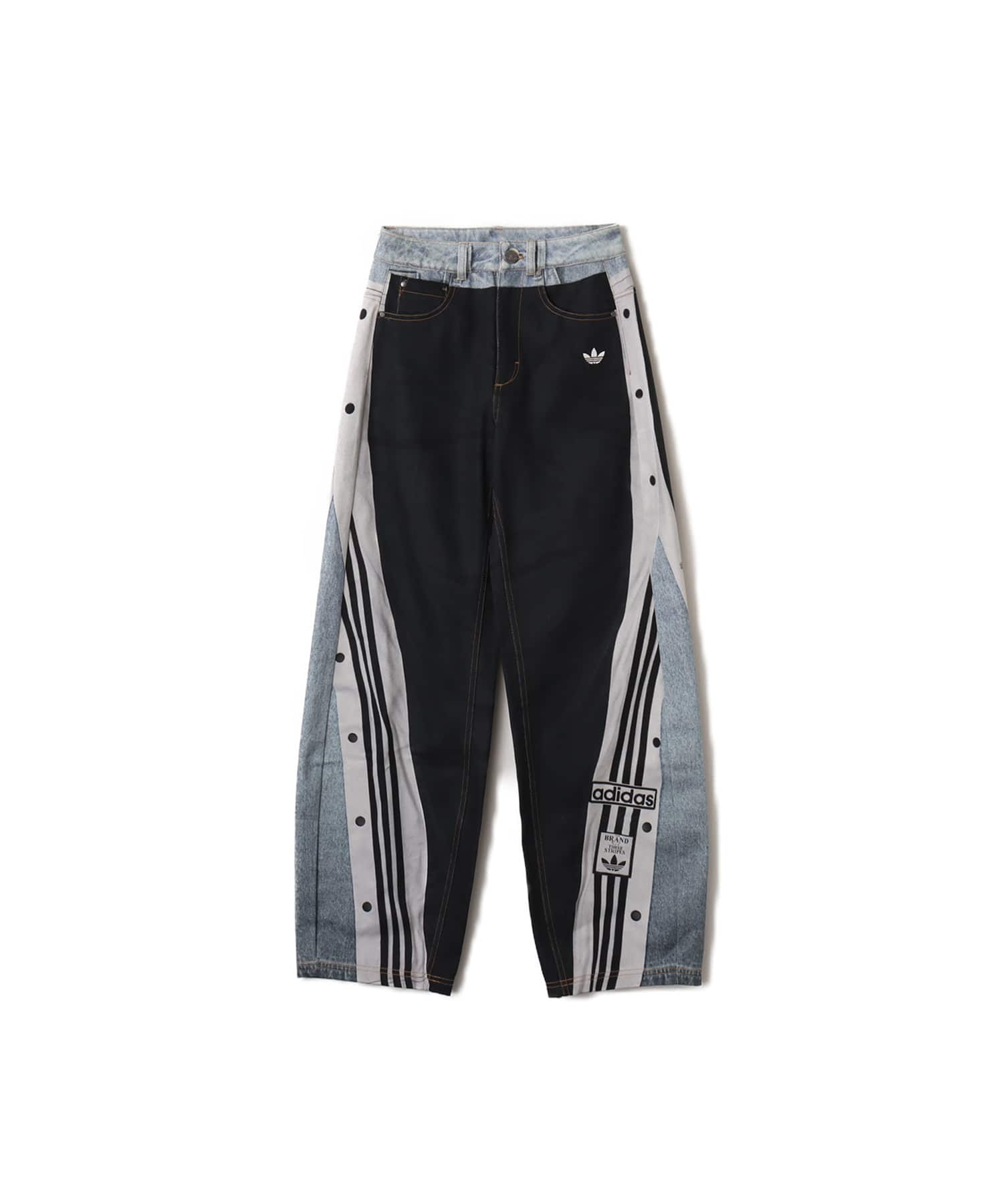 adidas VINTAGE ADIBREAK PRINTED DEAD JEANS ライトデニム/ブラックのメイン画像