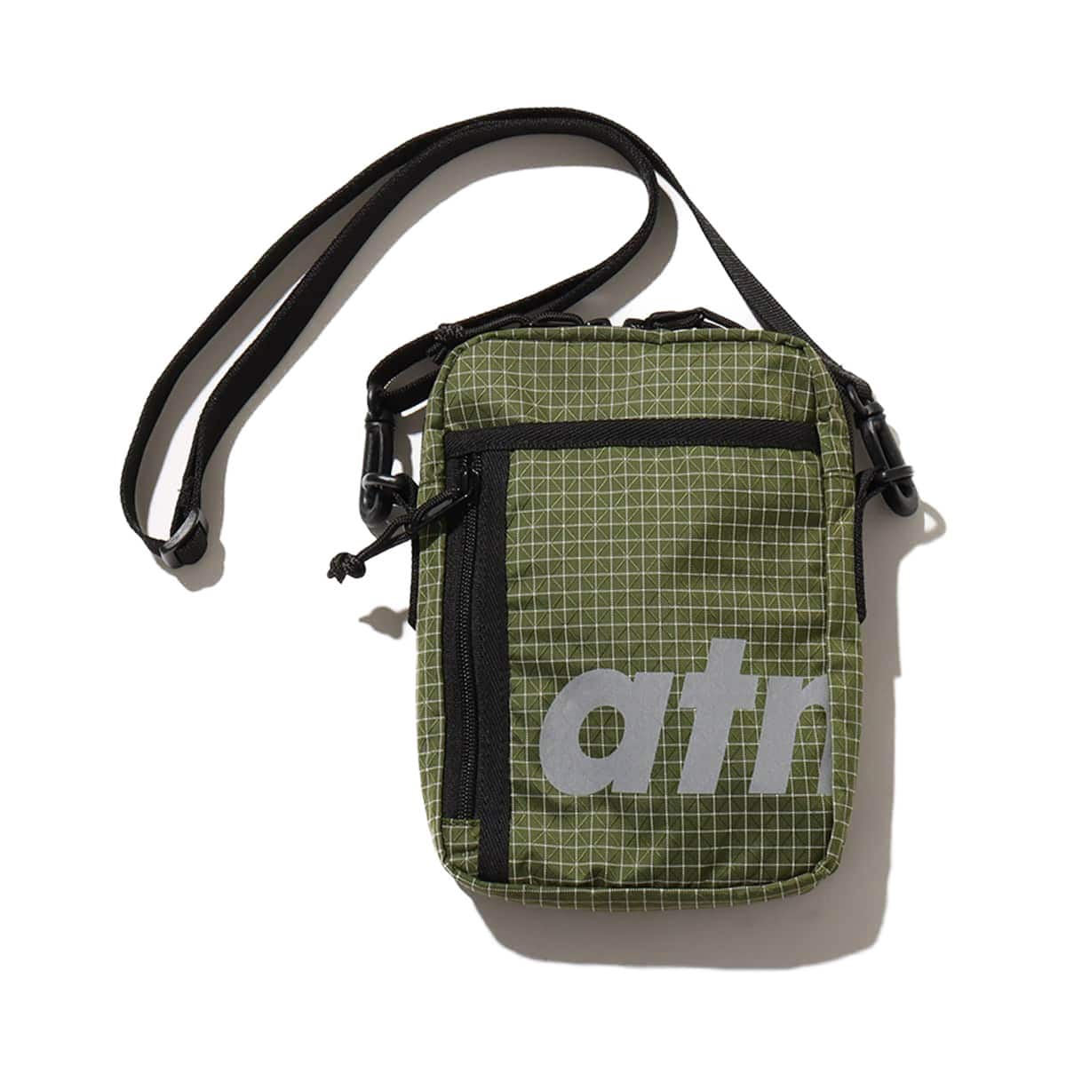 atmos Reflector Print Logo Shoulder Bag KHAKI のメイン画像