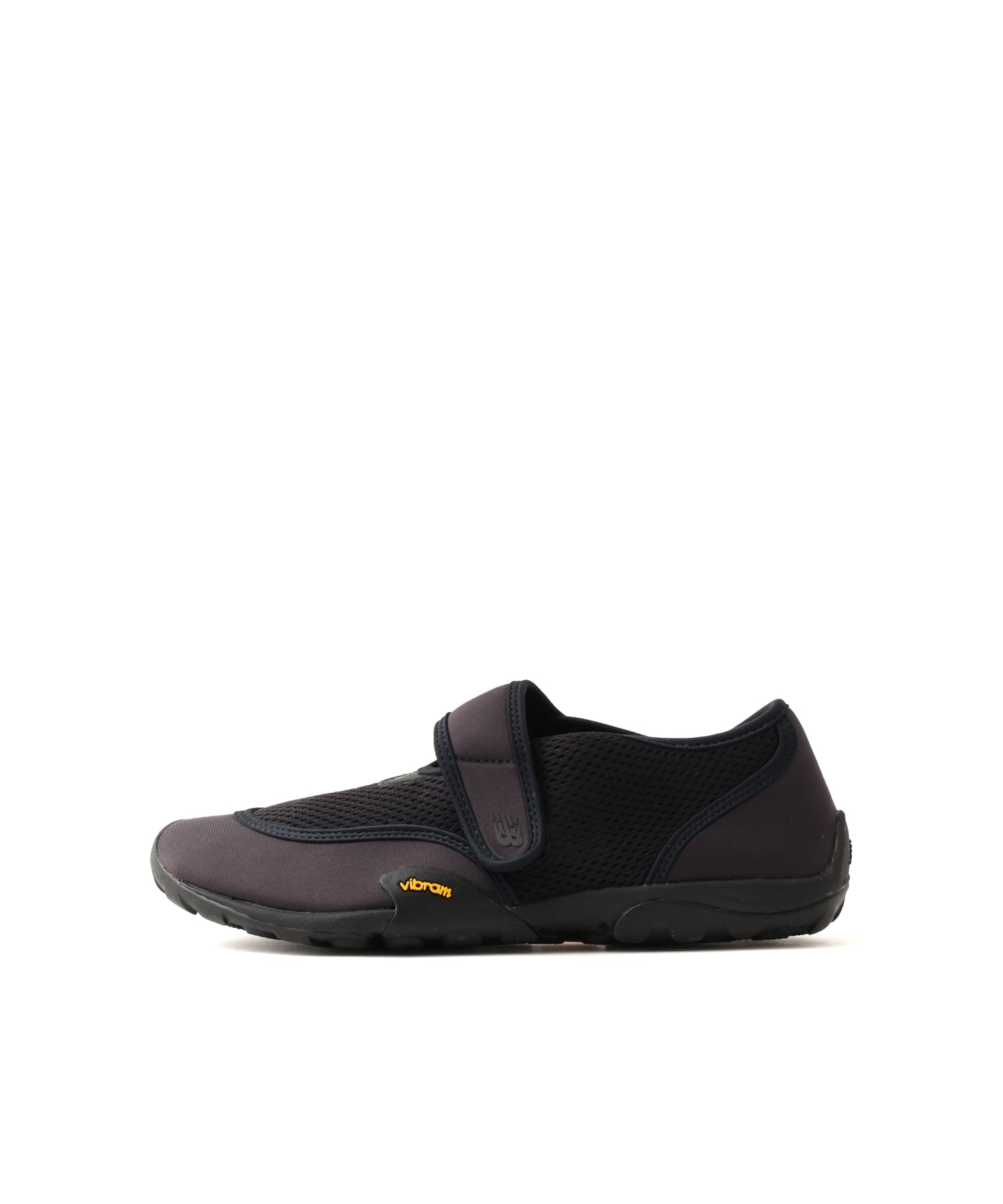 New Balance MT26IO BLACKのメイン画像