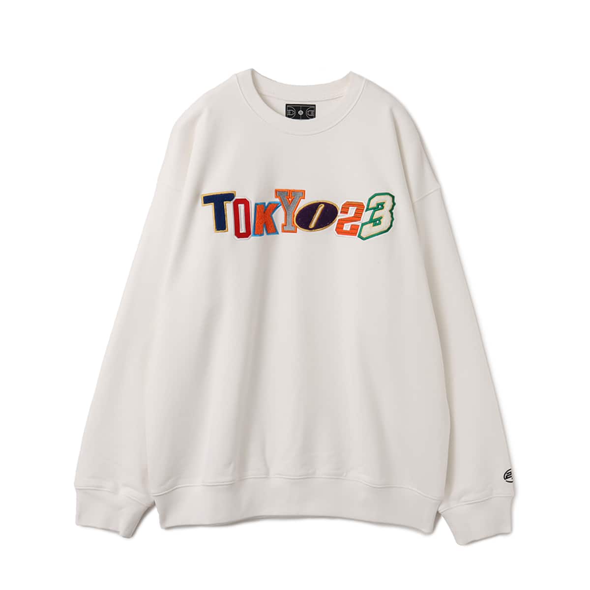 TOKYO 23 EMBROIDERY SWEATSHIRT WHITEのメイン画像