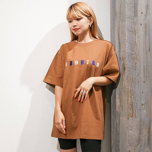 UGG 1978 Tシャツ BROWN 21FW-I
