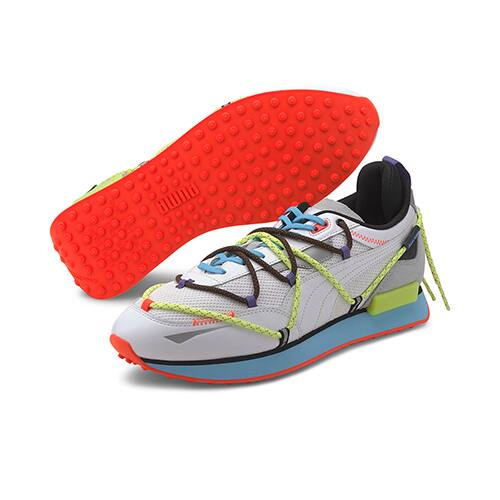 puma sports shoes red