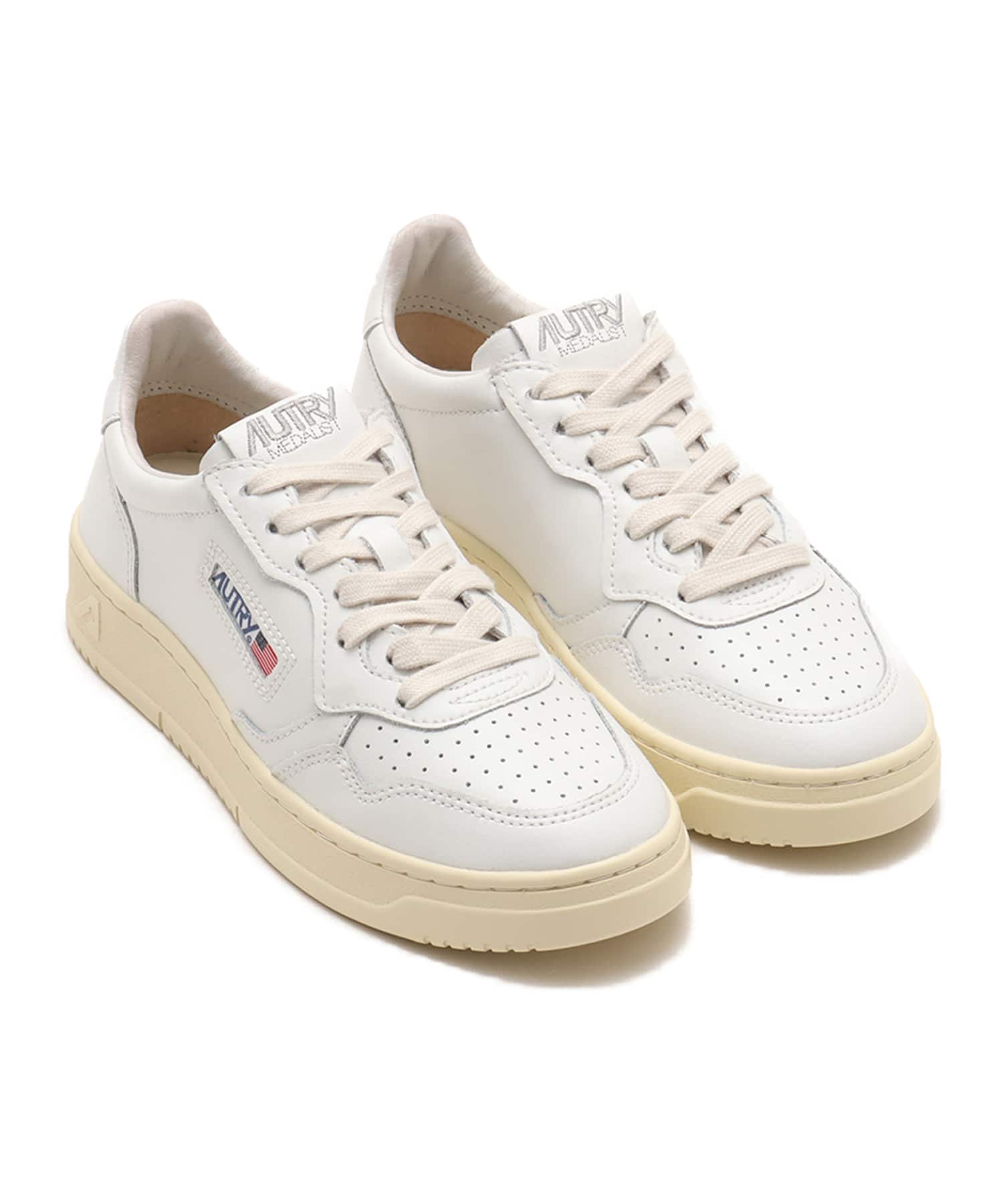 AUTRY MEDALIST LOW WHITE