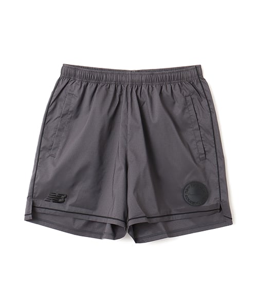 New Balance MESH STRECH WOVEN SHORTS チャコールグレー