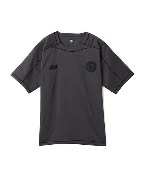 New Balance MESH STRECH WOVEN SHORT SLEEVE SHIRTS チャコールグレー ニューバランス メッシュストレッチ ウーブンショートスリーブシャツ チャコール