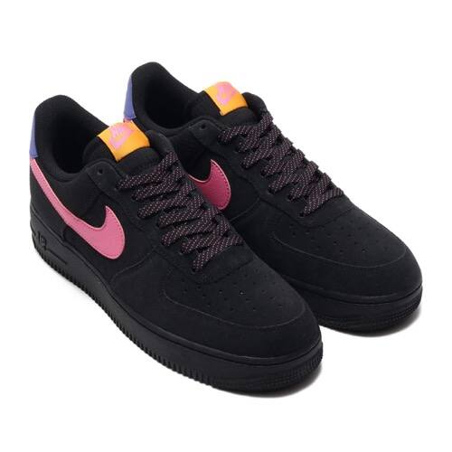 "NIKE AIR FORCE 1 '07 LV8 2 BLACK/MAGIC FLAMINGO-PERSIAN VIOLET 20SP-S"