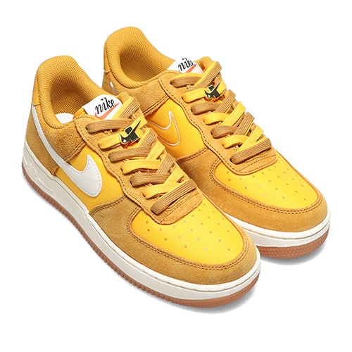 NIKE WMNS AIR FORCE 1 '07 SE GOLD SUEDE/SAIL-UNIVERSITY GOLD 21FA-I