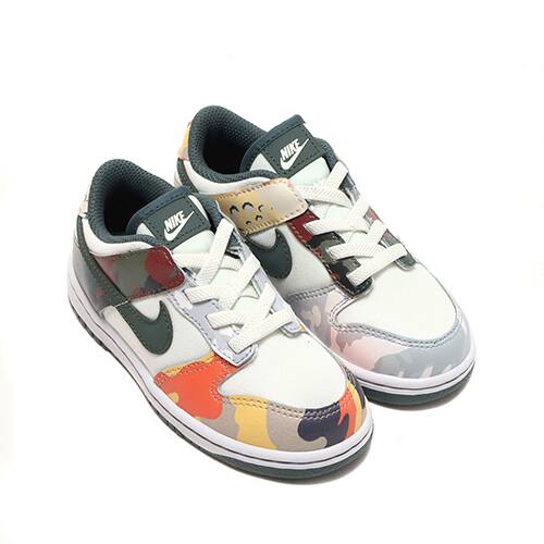 dunk low trainers sail vintage green total orange white