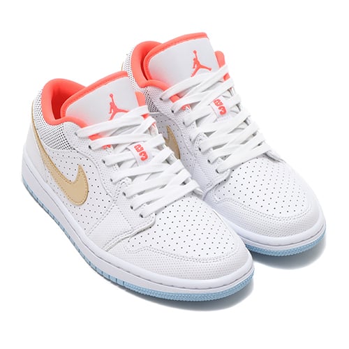 JORDAN BRAND WMNS AIR JORDAN 1 LOW SE WHITE/SESAME-FLASH CRIMSON-PSYCHIC BLUE 21SU-I