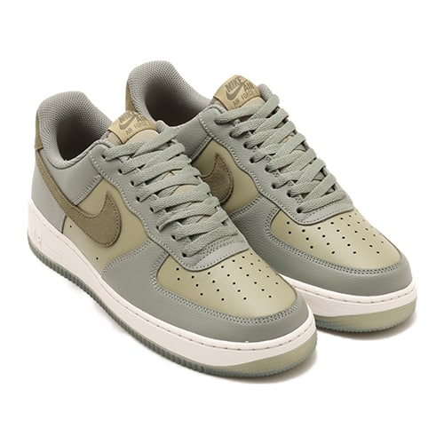 NIKE AIR FORCE 1 '07 - 商品一覧