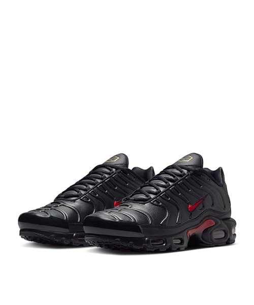 NIKE AIR MAX PLUS PRM BLACK/UNIVERSITY RED-BLACK-METALLIC GOLD