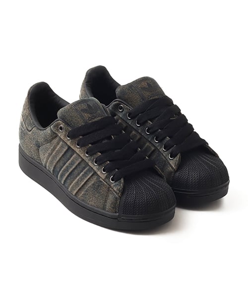adidas SUPERSTAR 82