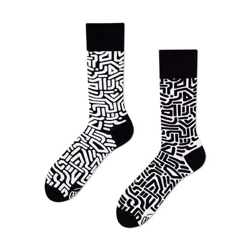 MANY MORNINGS Regular Socks Black Maze 20FA-I