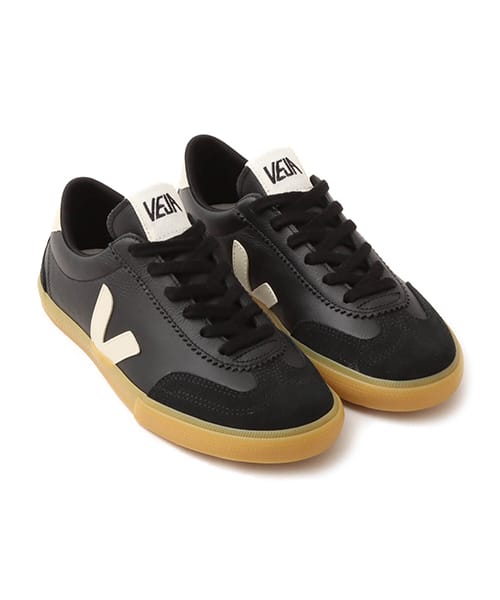 VEJA VOLLEY BLACK PIERRE - ブラック