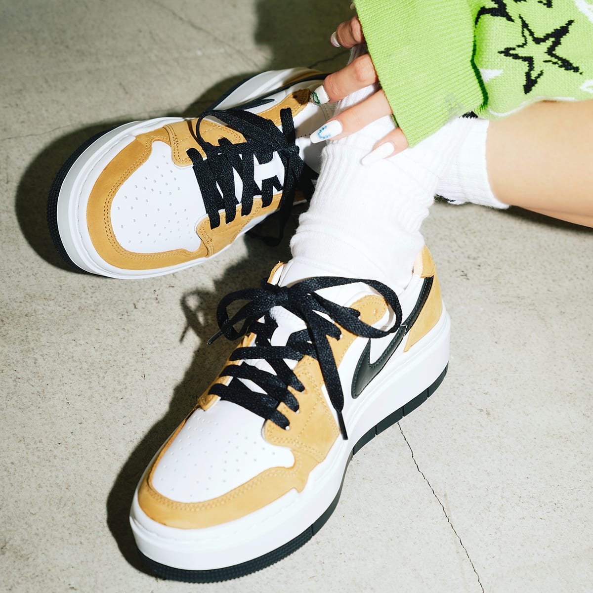 JORDAN BRAND WMNS AIR JORDAN 1 ELEVATE LOW GOLDEN HARVEST/BLACK