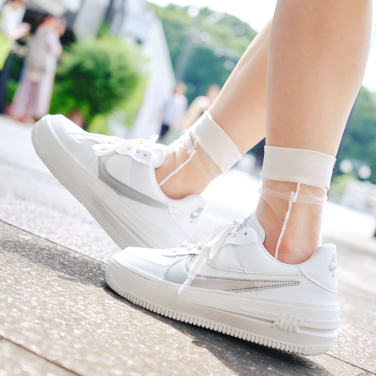 いいスタイル NIKE オリジナル レア商品‼️ AIRFORCE1B スニーカー