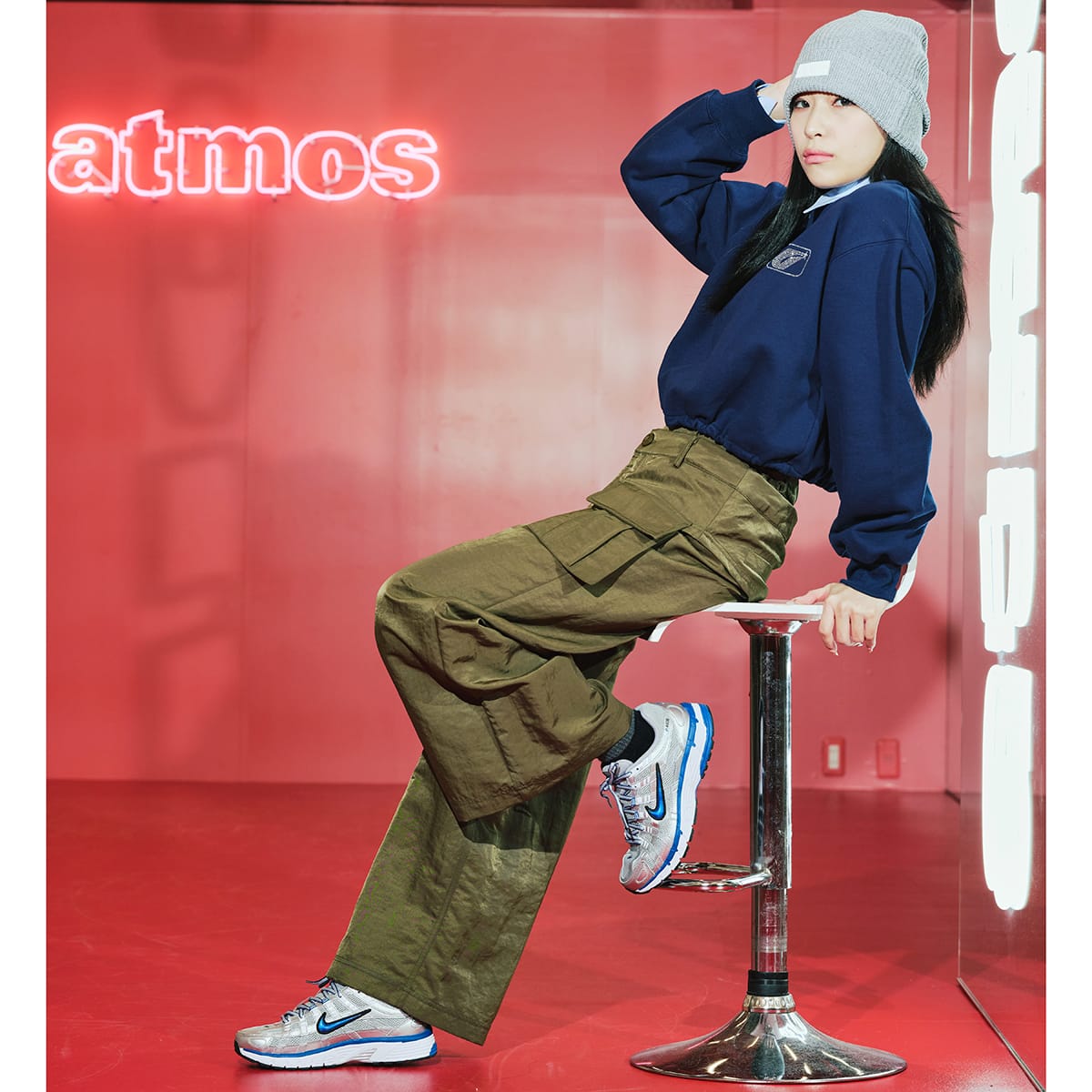 atmos Pink ラインストーン ショート スウェット トップス Navy - ネイビー - Free