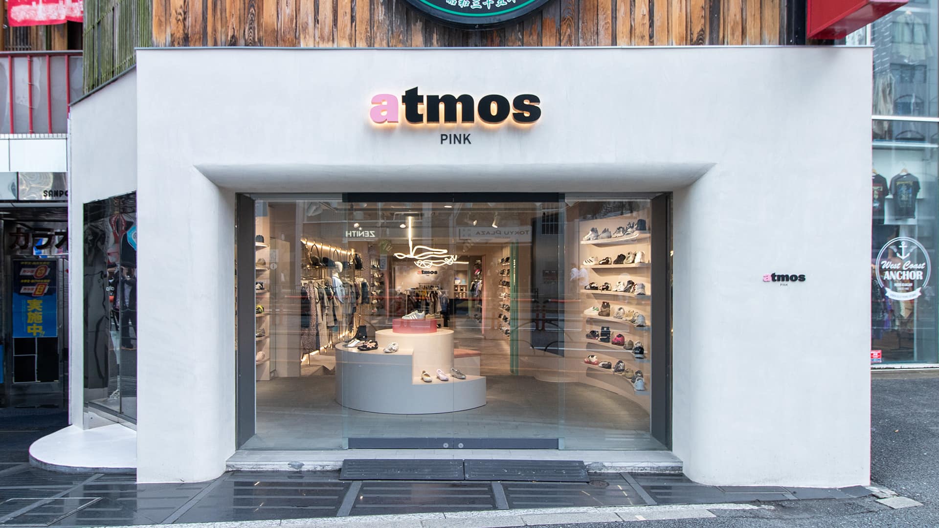 【atmos pink flagship 原宿店 】ついに移転リニューアルオープン！